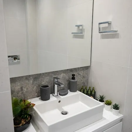 Classy And Stylish Flat Near Pagrati Region Apartment *